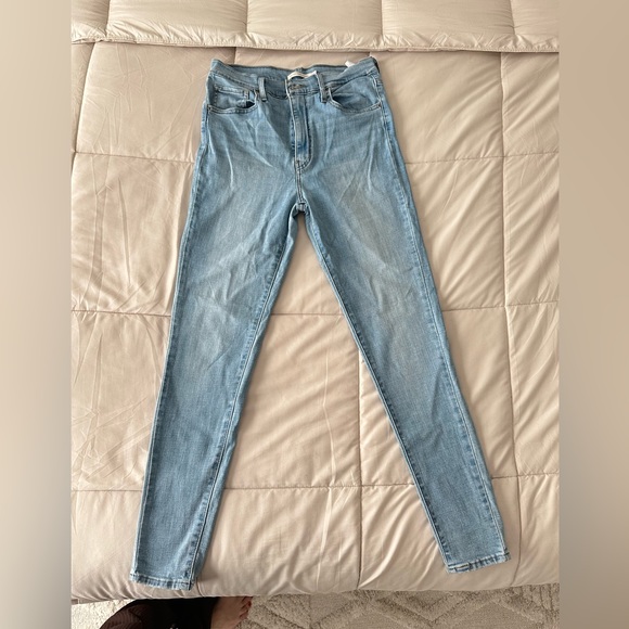 New without Tags - Levi’s Mile high rise skinny Jeans - no tears - no flaws - Picture 2 of 4